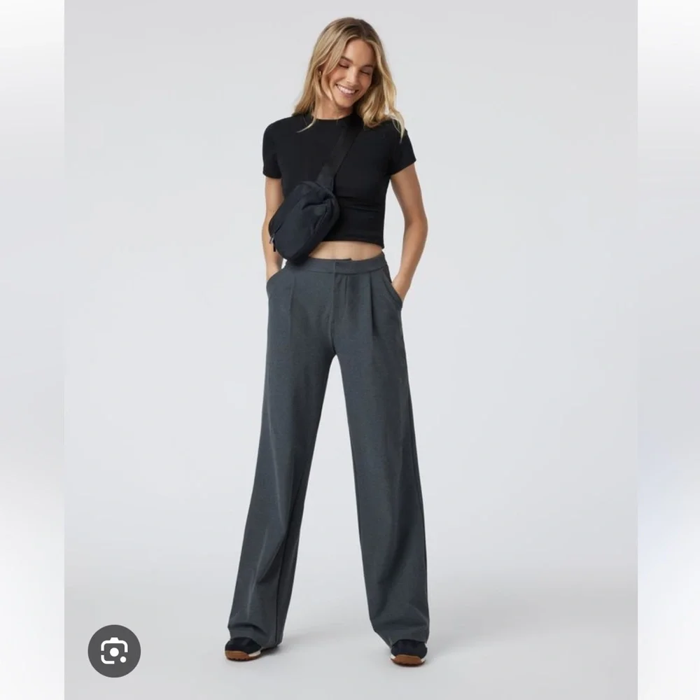 Vuori Women's Elevation Trousers - Picture 1 of 6